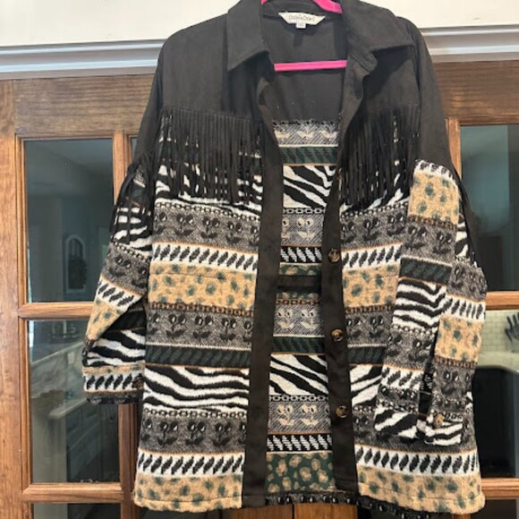 EUC Davi‎ & Dani Size Medium Animal Print & Fringe Shacket - Picture 1 of 4